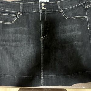 White House Black Market mini skirt size 16